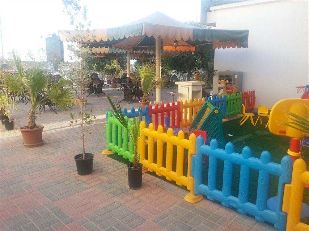 Royal Residence Hotel Apartments Umm al-Quwain Dış mekan fotoğraf