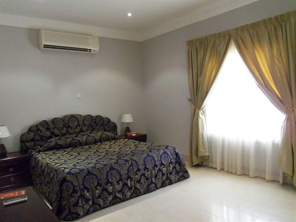 Royal Residence Hotel Apartments Umm al-Quwain Dış mekan fotoğraf