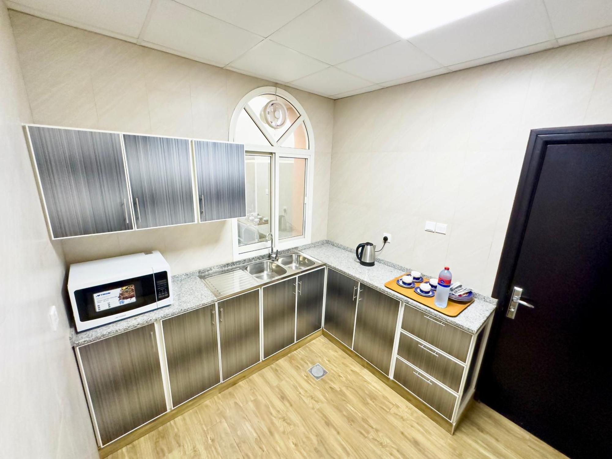 Royal Residence Hotel Apartments Umm al-Quwain Dış mekan fotoğraf