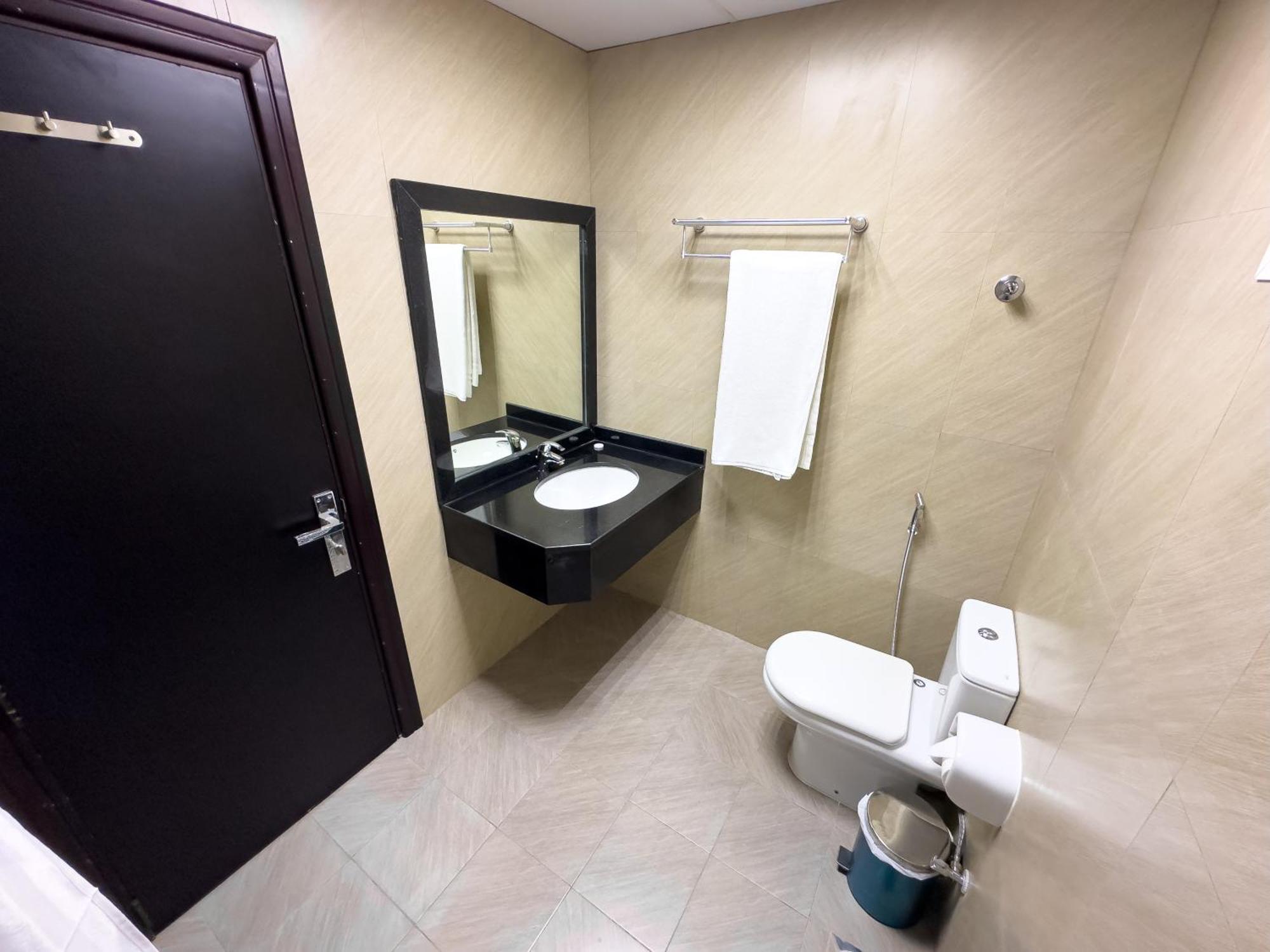 Royal Residence Hotel Apartments Umm al-Quwain Dış mekan fotoğraf