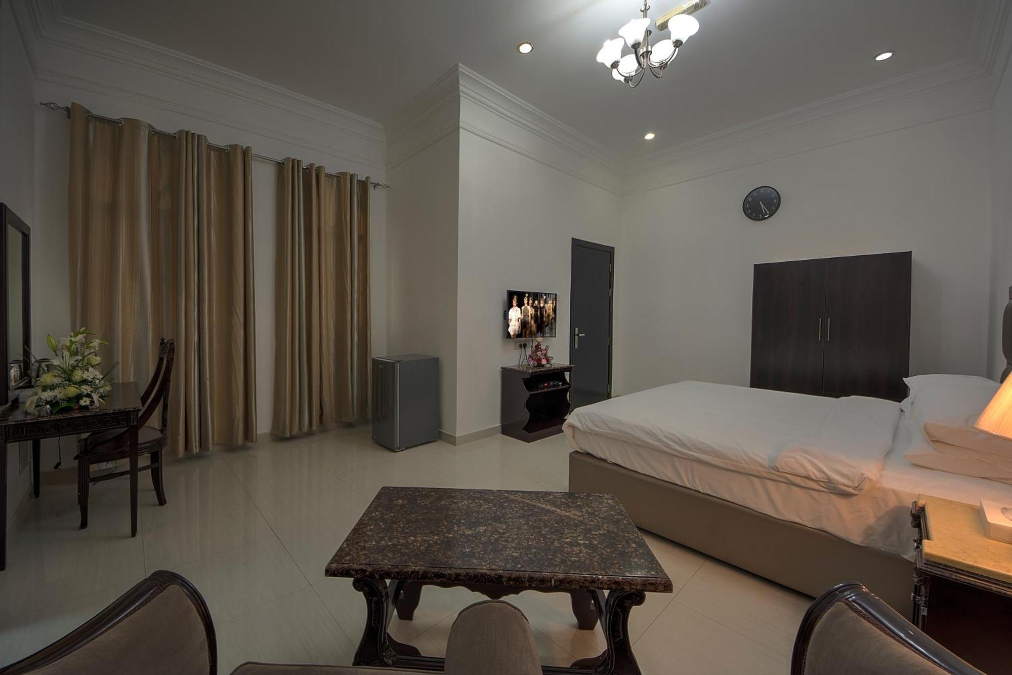 Royal Residence Hotel Apartments Umm al-Quwain Dış mekan fotoğraf
