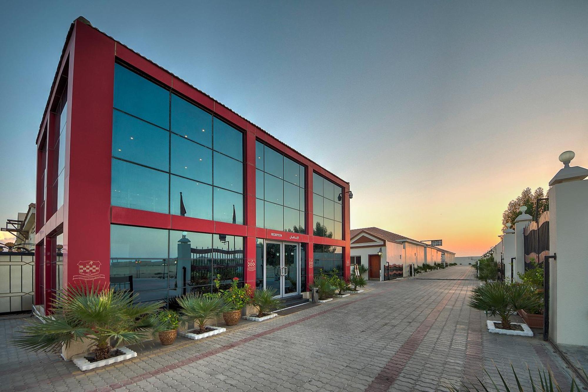Royal Residence Hotel Apartments Umm al-Quwain Dış mekan fotoğraf