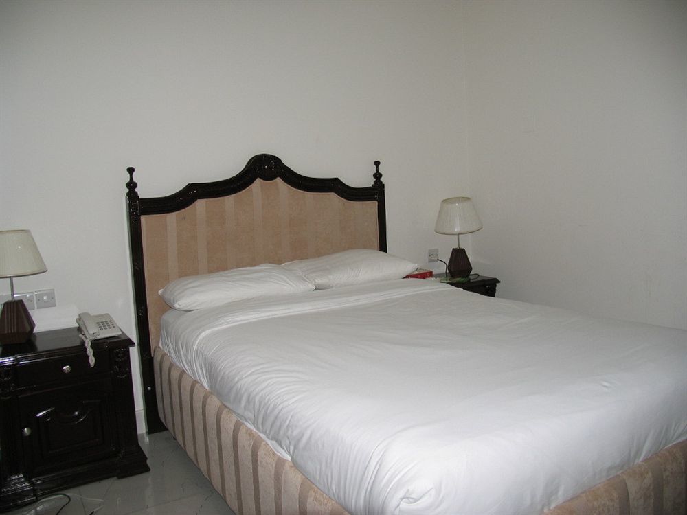 Royal Residence Hotel Apartments Umm al-Quwain Dış mekan fotoğraf